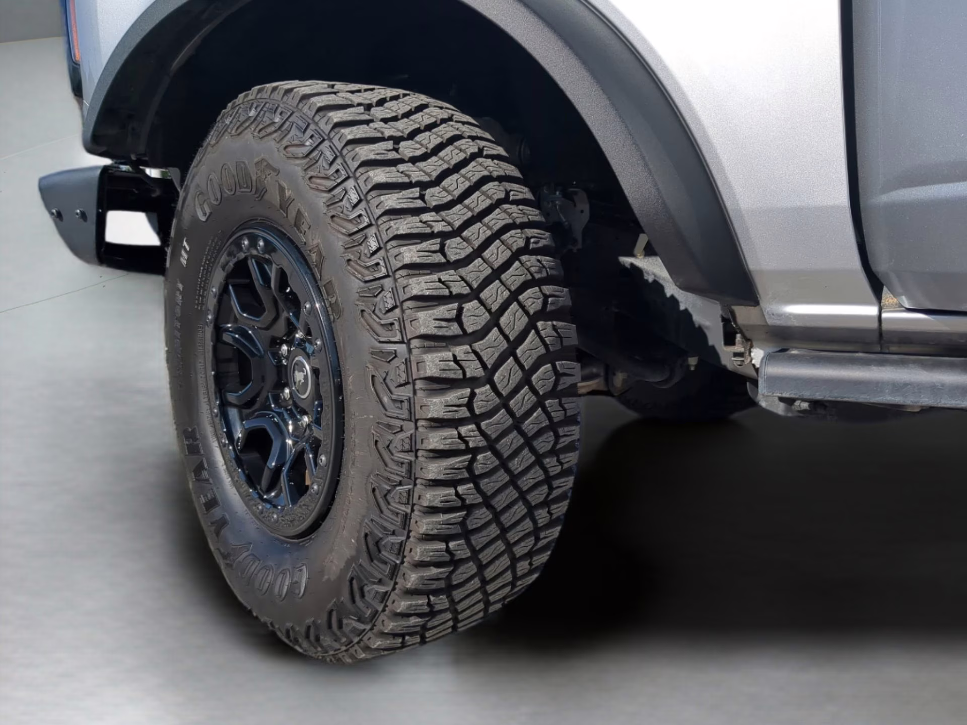 2024 Iconic Silver Metallic Ford Bronco Wildtrak 4X4 Convertible