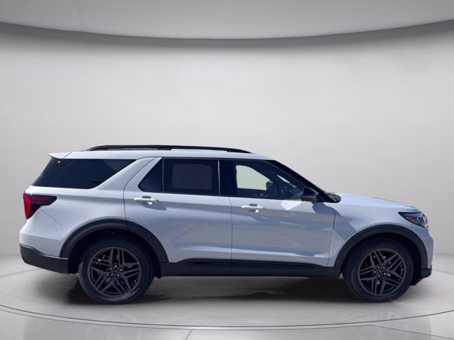 2026 Space White Metallic Ford Explorer ST RWD SUV