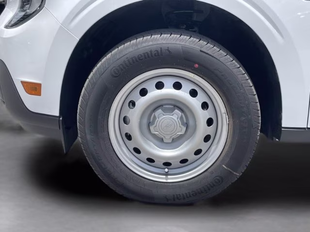 2026 Oxford White Ford Maverick XL FWD Truck