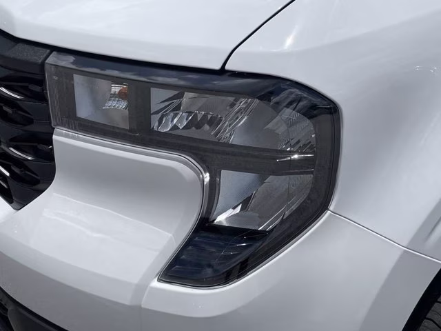 2026 Oxford White Ford Maverick XL FWD Truck