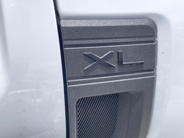 2026 Oxford White Ford Maverick XL FWD Truck