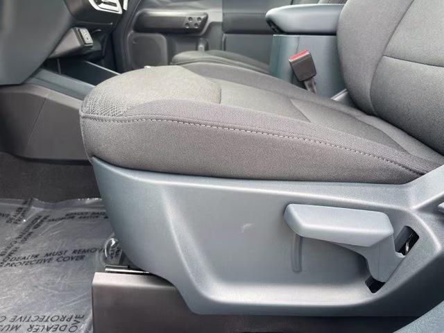 2026 Oxford White Ford Maverick XL FWD Truck