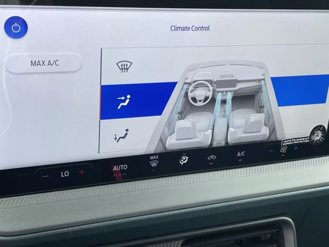 2026 Oxford White Ford Maverick XL FWD Truck