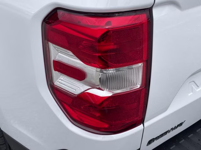 2026 Oxford White Ford Maverick XL FWD Truck