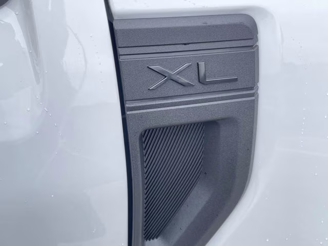 2026 Oxford White Ford Maverick XL FWD Truck