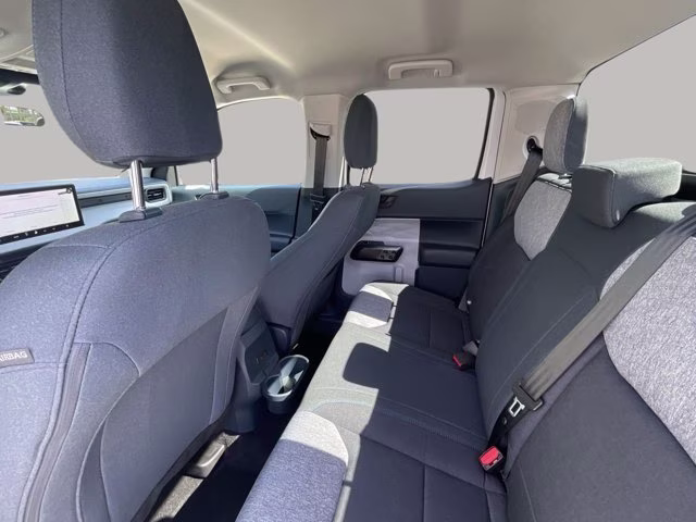 2026 Oxford White Ford Maverick XLT FWD Truck