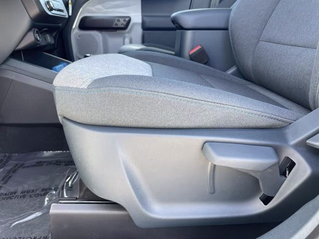2026 Oxford White Ford Maverick XLT FWD Truck