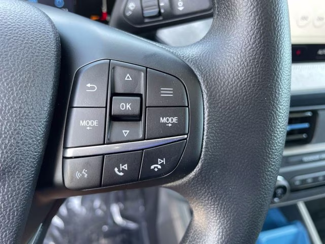 2026 Oxford White Ford Maverick XLT FWD Truck