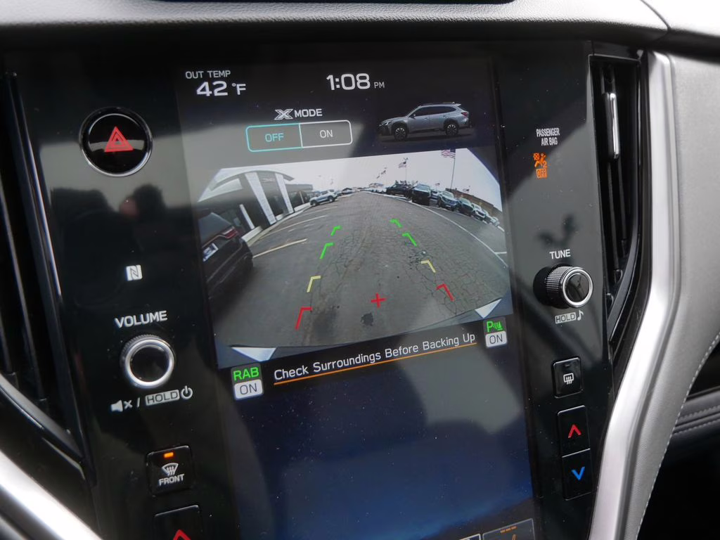 2024 Ice Silver Metallic Subaru Outback Limited AWD SUV