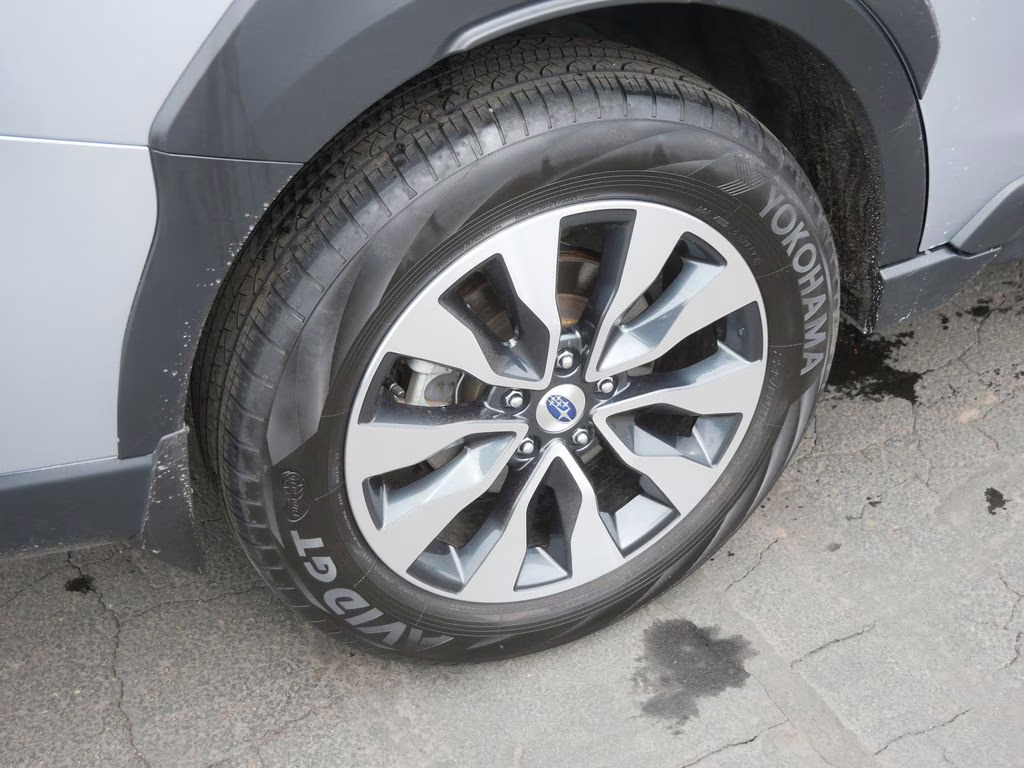 2024 Ice Silver Metallic Subaru Outback Limited AWD SUV