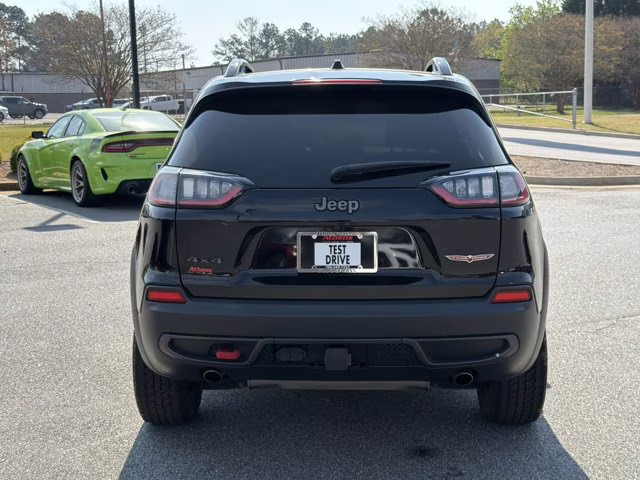 2022 Diamond Black Crystal Pearlcoat Jeep Cherokee Trailhawk 4X4 SUV