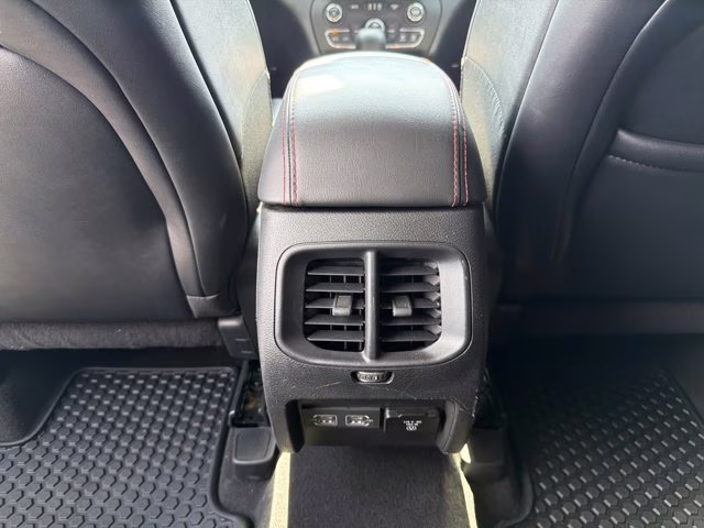 2022 Diamond Black Crystal Pearlcoat Jeep Cherokee Trailhawk 4X4 SUV