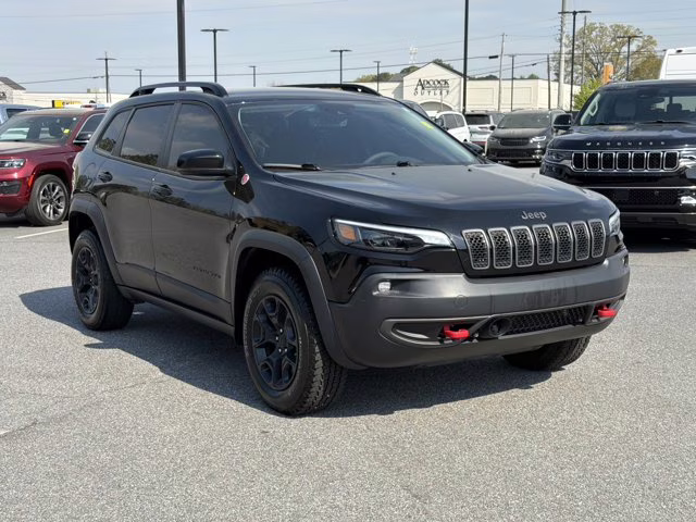 2022 Diamond Black Crystal Pearlcoat Jeep Cherokee Trailhawk 4X4 SUV