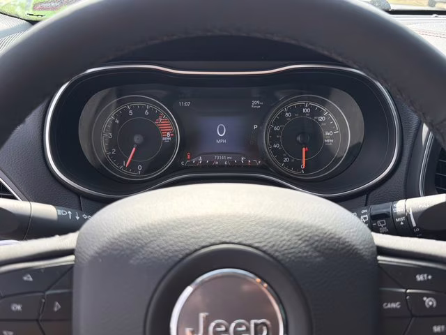 2022 Diamond Black Crystal Pearlcoat Jeep Cherokee Trailhawk 4X4 SUV