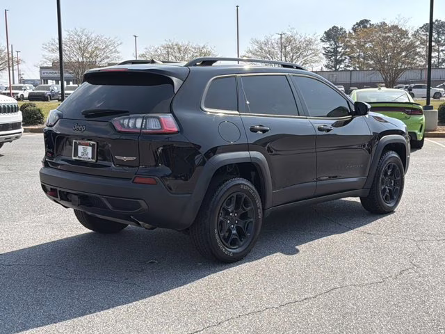 2022 Diamond Black Crystal Pearlcoat Jeep Cherokee Trailhawk 4X4 SUV