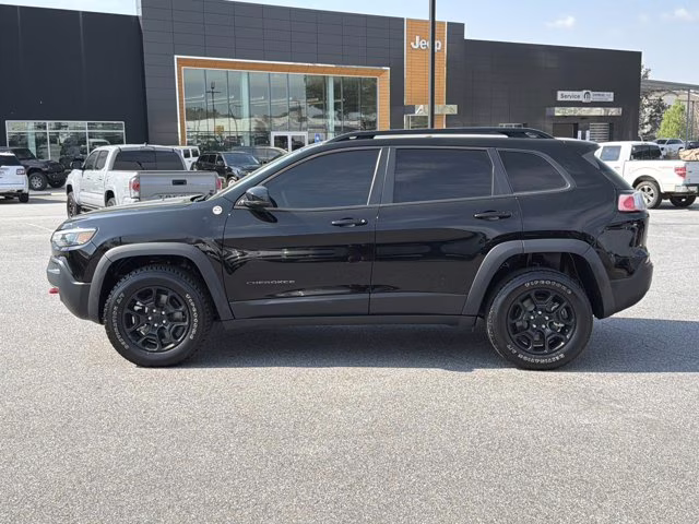 2022 Diamond Black Crystal Pearlcoat Jeep Cherokee Trailhawk 4X4 SUV