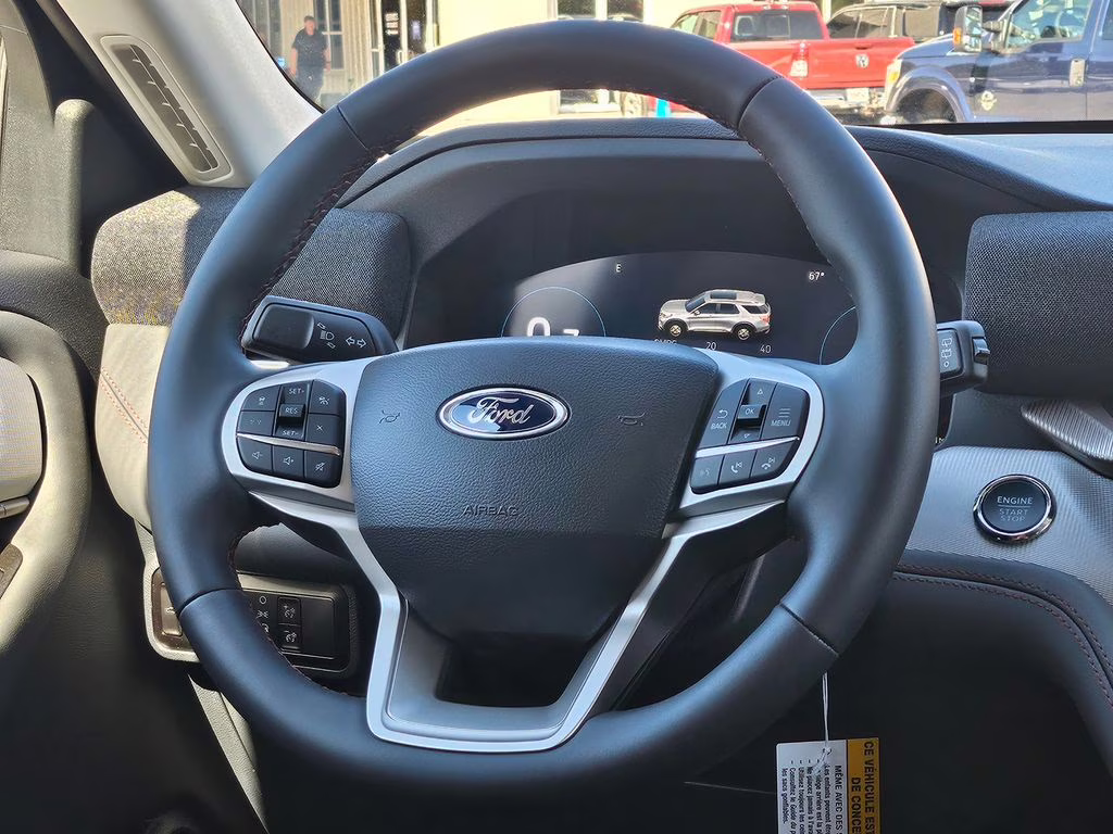 2026 Space White Metallic Ford Explorer Active RWD SUV