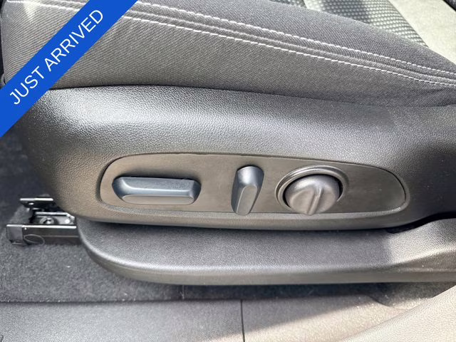 2024 Downpour Metallic GMC Terrain SLE FWD SUV