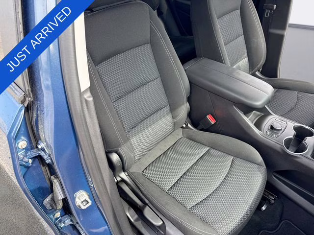 2024 Downpour Metallic GMC Terrain SLE FWD SUV