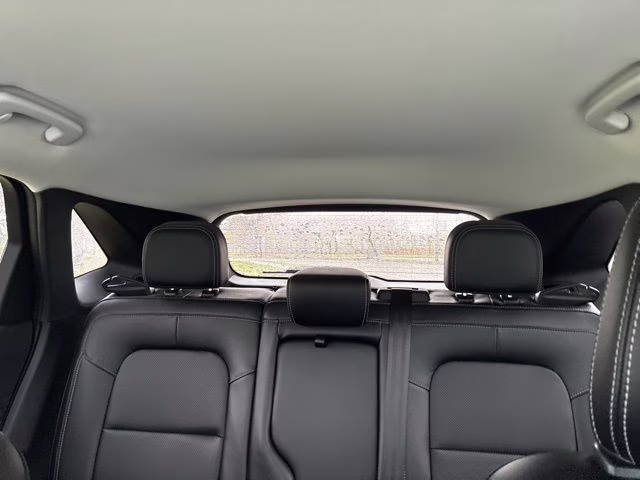 2022 White Metallic Ford Escape SEL FWD SUV