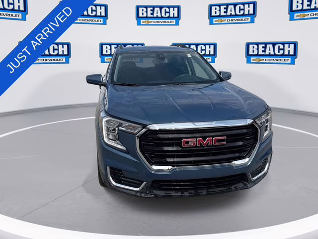 2024 Downpour Metallic GMC Terrain SLE FWD SUV