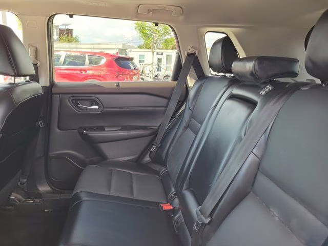 2023 Gun Metallic Nissan Rogue SV AWD SUV