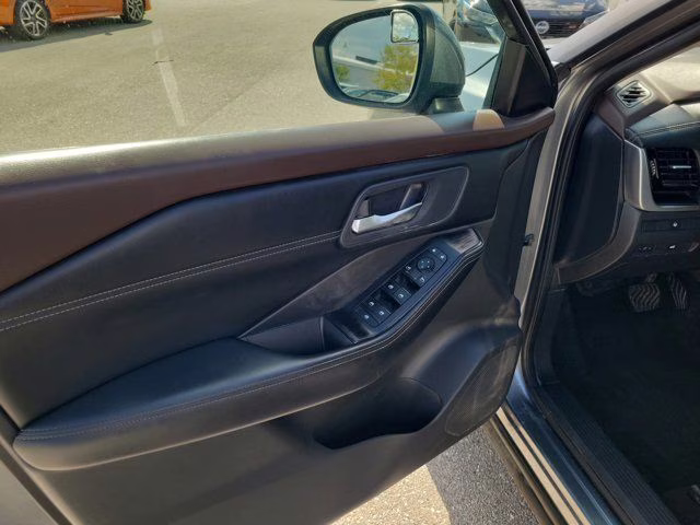 2023 Gun Metallic Nissan Rogue SV AWD SUV