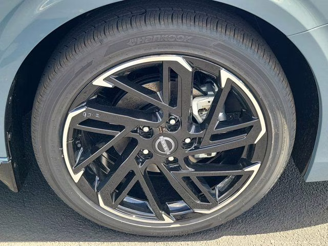 2026 Atlantic Gray Metallic Nissan Sentra SR FWD Sedan