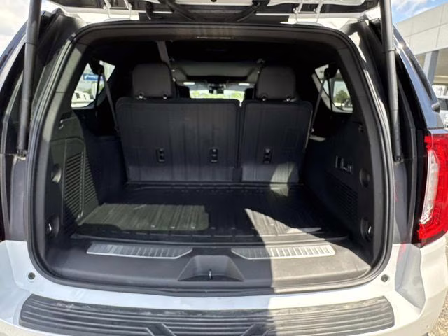 2024 White Frost GMC Yukon XL AT4 4X4 SUV