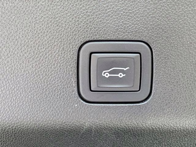 2024 White Frost GMC Yukon XL AT4 4X4 SUV