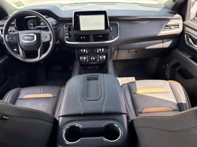 2024 White Frost GMC Yukon XL AT4 4X4 SUV