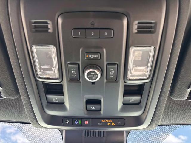 2024 White Frost GMC Yukon XL AT4 4X4 SUV