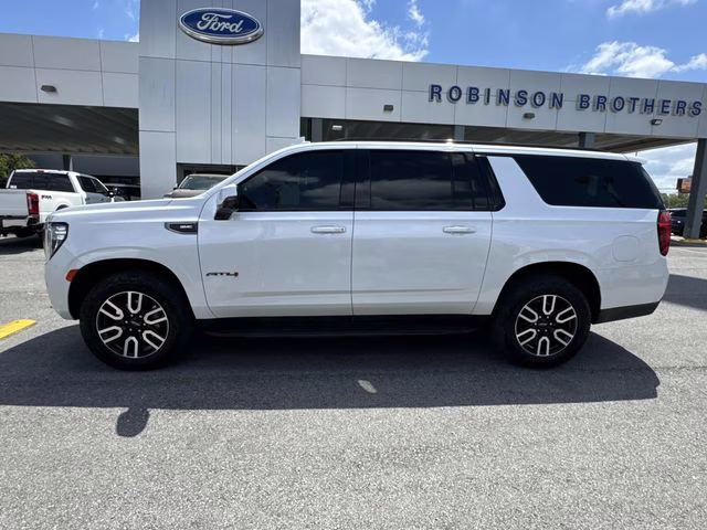 2024 White Frost GMC Yukon XL AT4 4X4 SUV