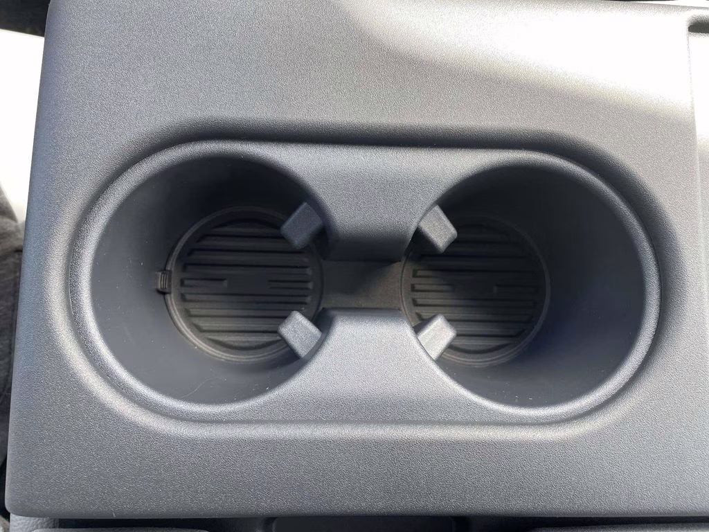 2026 Oxford White Ford Super Duty F-350 DRW XL RWD Chassis