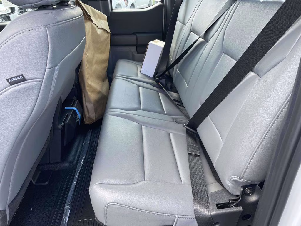 2026 Oxford White Ford Super Duty F-350 DRW XL 4X4 Chassis