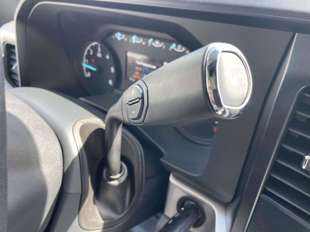 2026 Oxford White Ford Super Duty F-350 DRW XL 4X4 Chassis