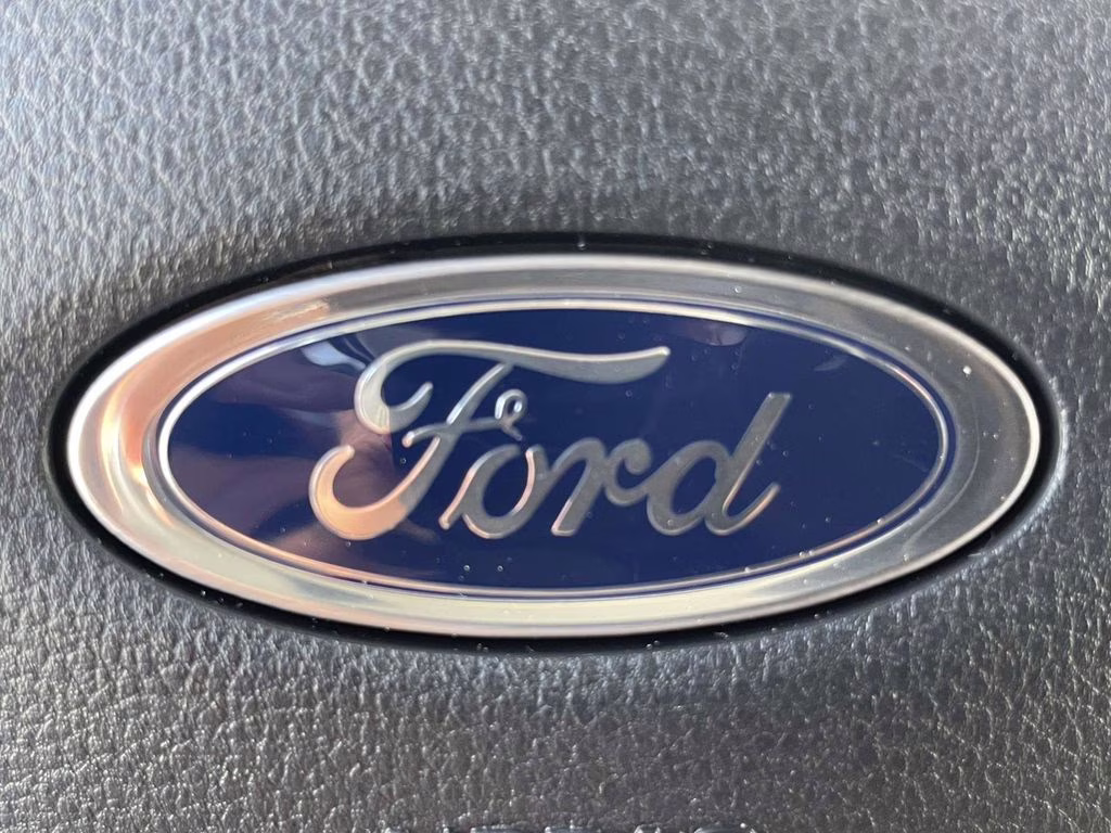 2026 Oxford White Ford Super Duty F-450 DRW XL 4X4 Chassis