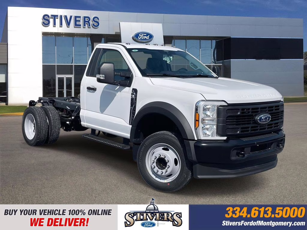 2026 Oxford White Ford Super Duty F-550 DRW XL 4X4 Chassis