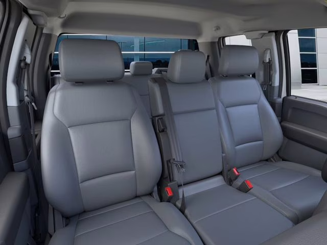 2026 Oxford White Ford Super Duty F-250 SRW XL 4X4 Truck