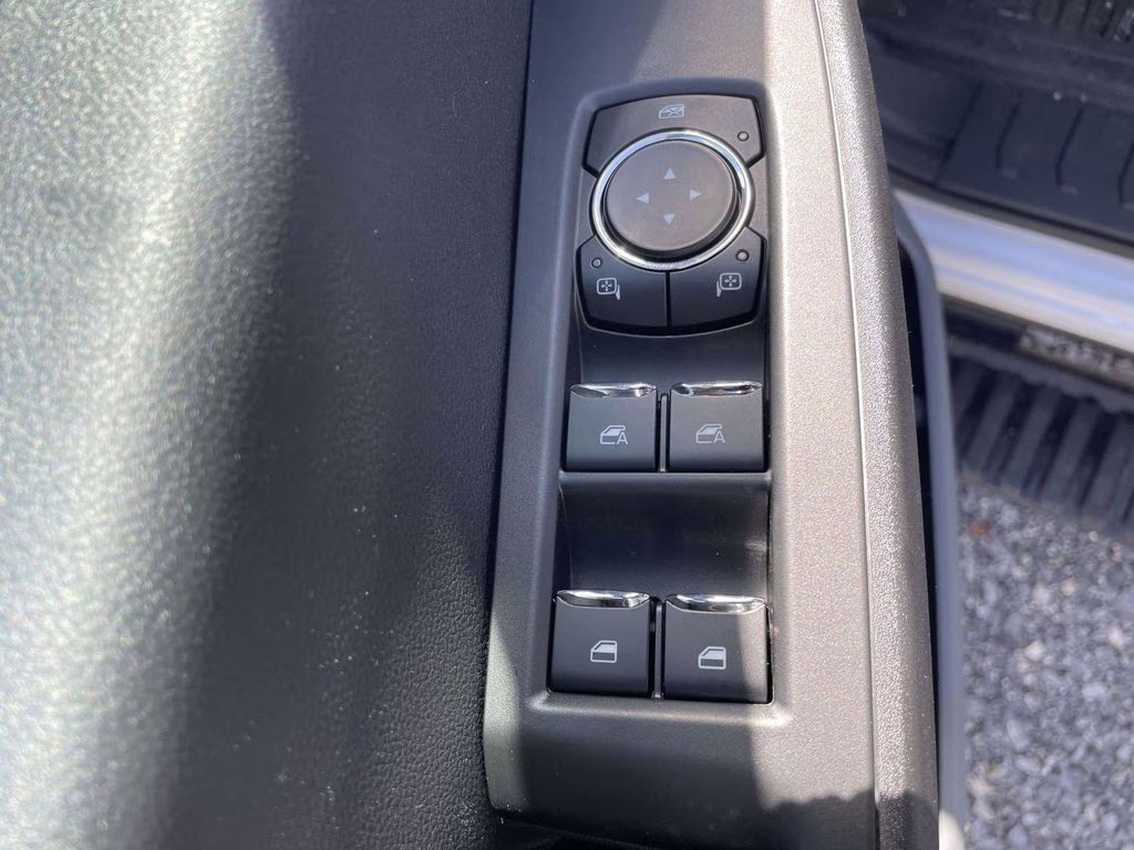 2026 Oxford White Ford Super Duty F-350 DRW XL 4X4 Chassis