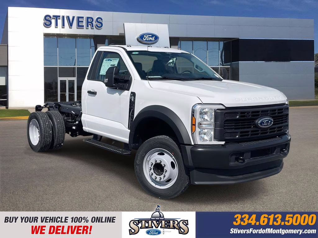 2026 Oxford White Ford Super Duty F-450 DRW XL RWD Chassis