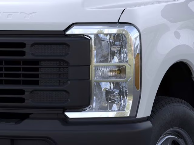 2026 Oxford White Ford Super Duty F-250 SRW XL 4X4 Truck