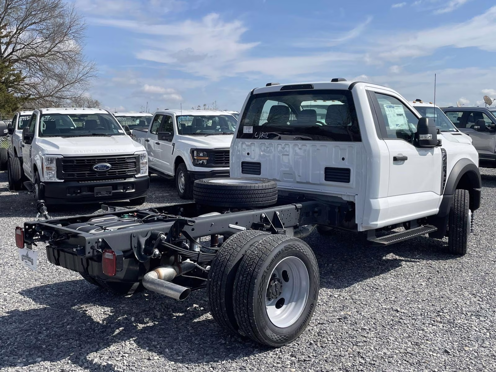 2026 Oxford White Ford Super Duty F-450 DRW XL RWD Chassis