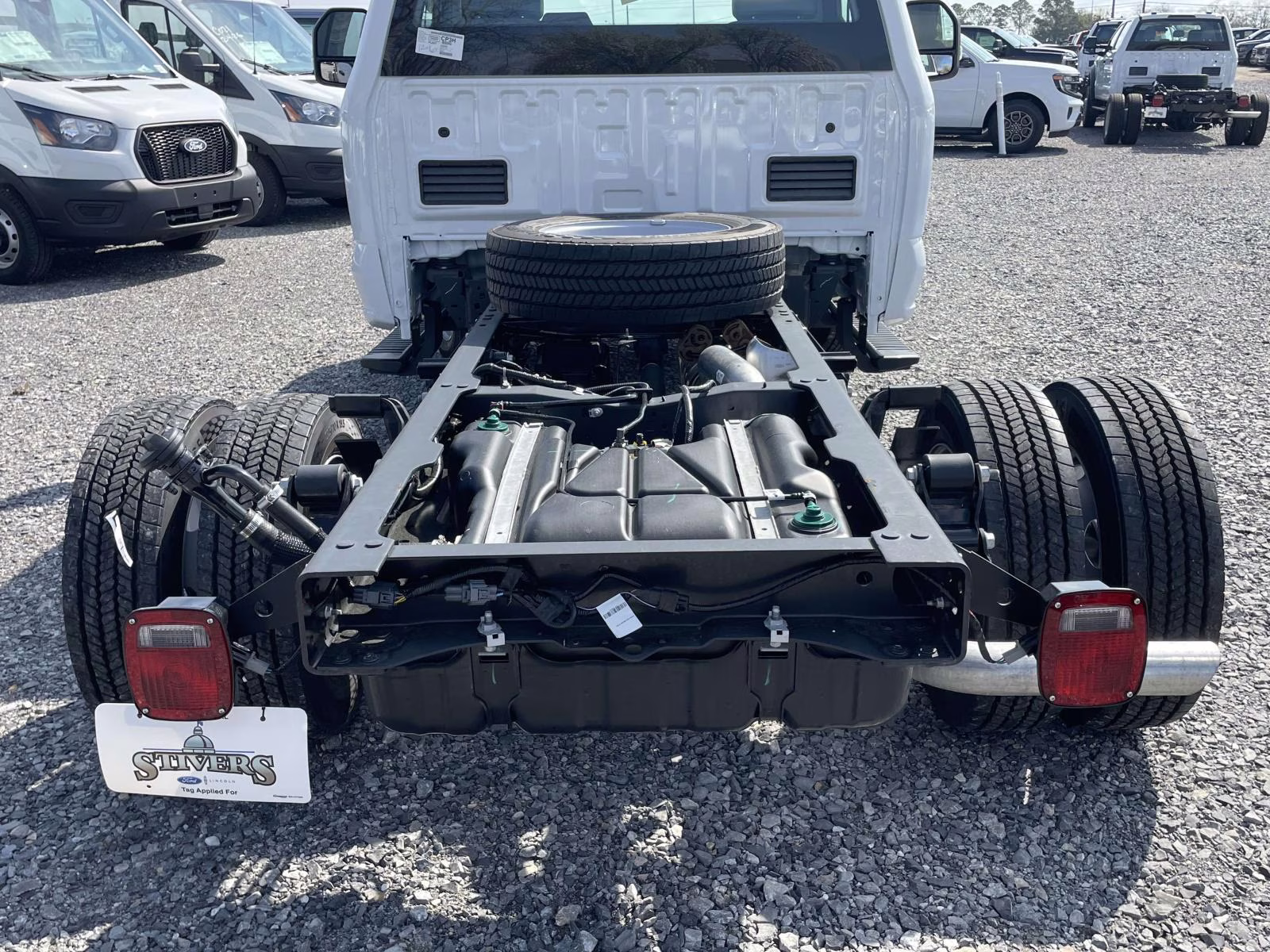 2026 Oxford White Ford Super Duty F-550 DRW XL RWD Chassis