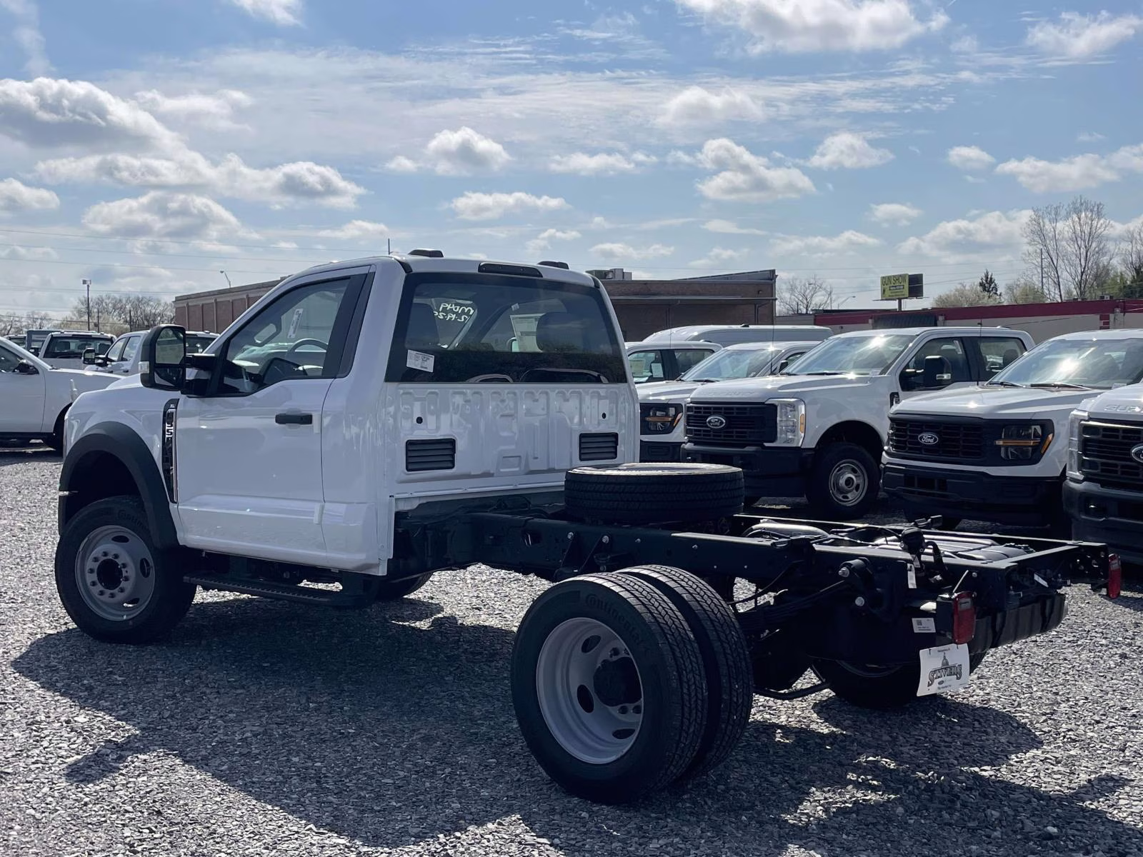 2026 Oxford White Ford Super Duty F-550 DRW XL 4X4 Chassis