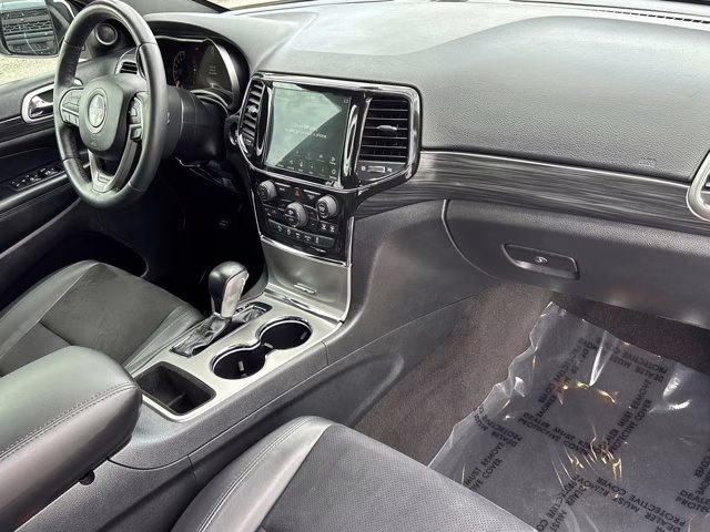 2022 Bright White Clearcoat Jeep Grand Cherokee WK Laredo X RWD SUV