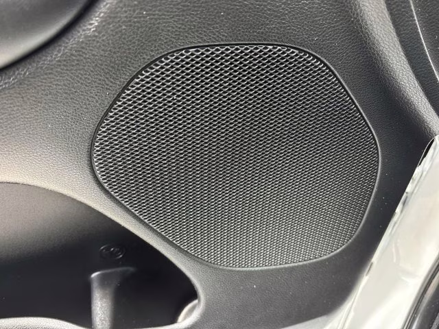 2022 Bright White Clearcoat Jeep Grand Cherokee WK Laredo X RWD SUV