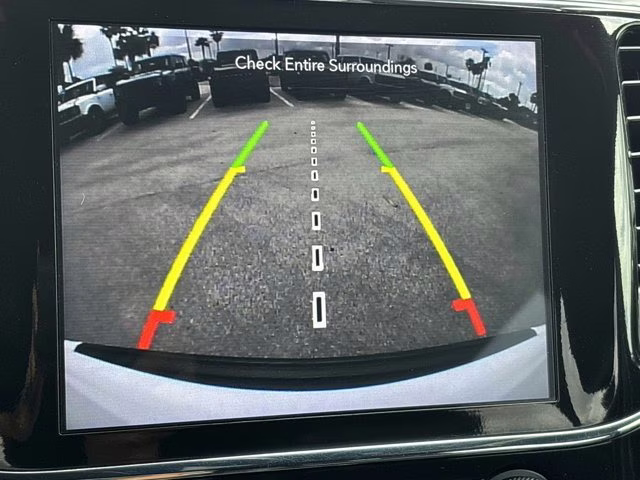 2022 Bright White Clearcoat Jeep Grand Cherokee WK Laredo X RWD SUV