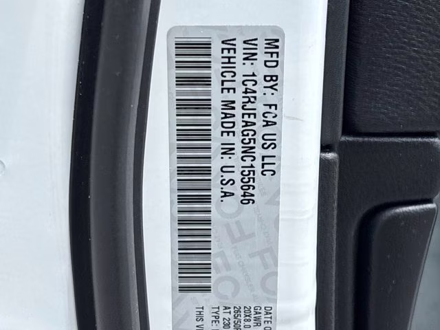 2022 Bright White Clearcoat Jeep Grand Cherokee WK Laredo X RWD SUV