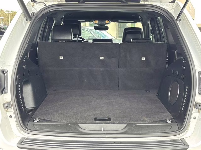 2022 Bright White Clearcoat Jeep Grand Cherokee WK Laredo X RWD SUV